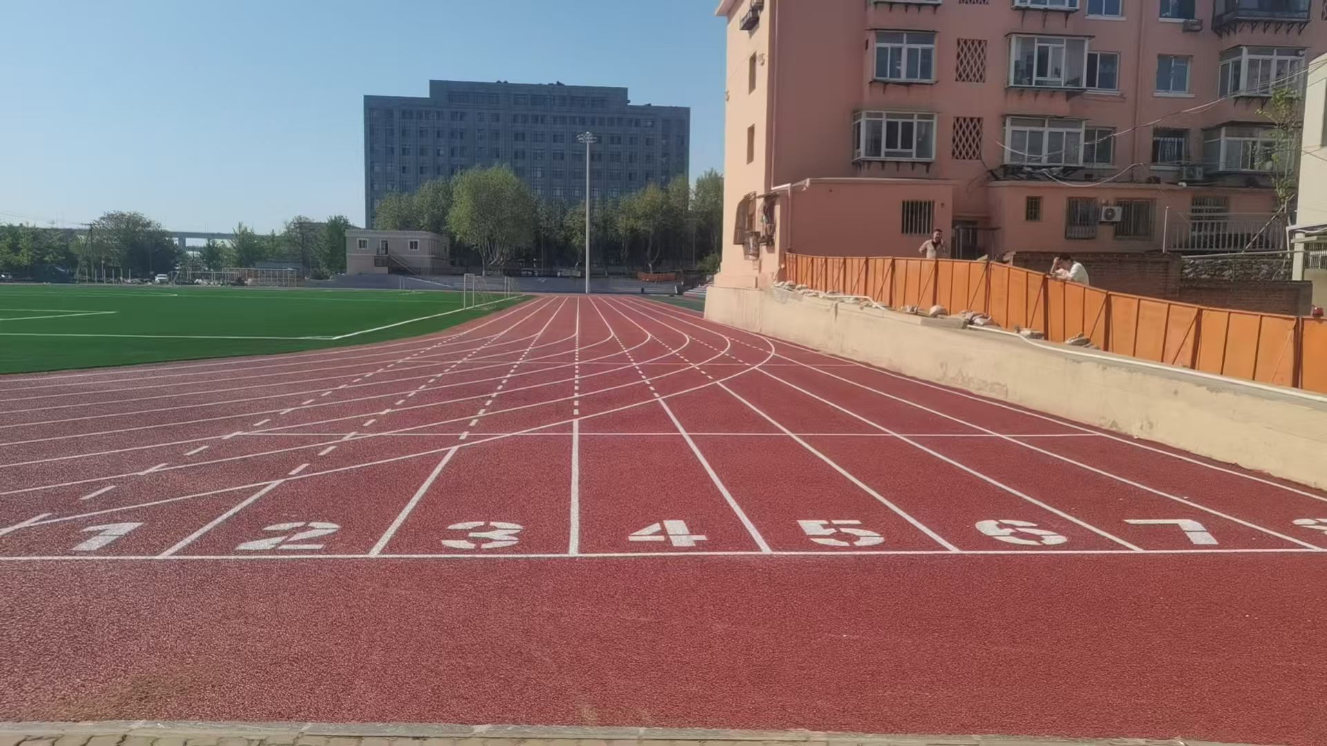 平凉市新国标塑胶跑道健身步道 - 方案
